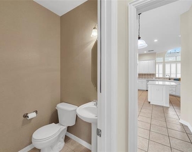 3920 Autumn Lane - Photo Thumbnail 14