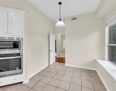 3920 Autumn Lane - Photo Thumbnail 8