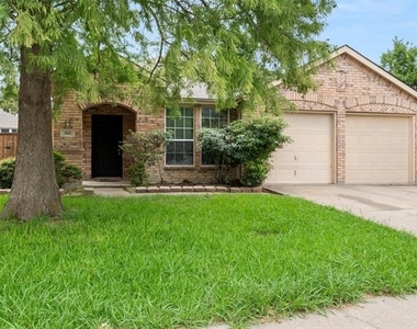 522 Colt Drive - Photo Thumbnail 1