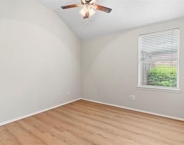 522 Colt Drive - Photo Thumbnail 30
