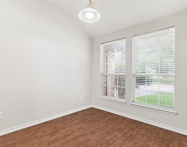 522 Colt Drive - Photo Thumbnail 21