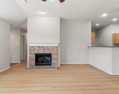 522 Colt Drive - Photo Thumbnail 10