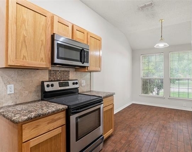 522 Colt Drive - Photo Thumbnail 19