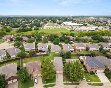 522 Colt Drive - Photo Thumbnail 38