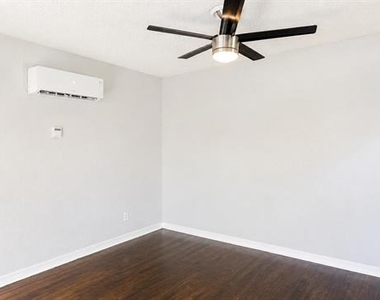 1819 Brittain Street - Photo Thumbnail 3