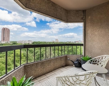 3030 Mckinney Avenue - Photo Thumbnail 6