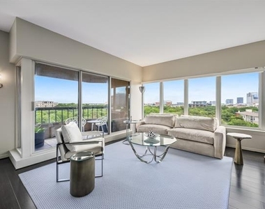 3030 Mckinney Avenue - Photo Thumbnail 5