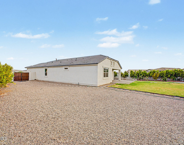 2058 S 241st Avenue - Photo Thumbnail 30