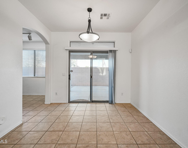 14314 W Cora Lane - Photo Thumbnail 4
