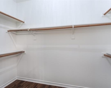 7576 Petersburgh Place - Photo Thumbnail 22