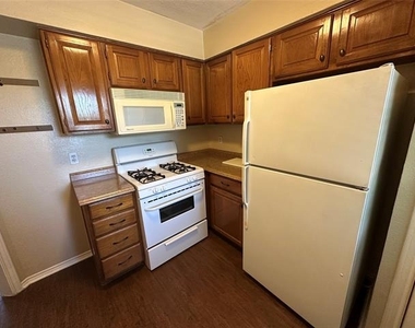 630 W Canty Street - Photo Thumbnail 6
