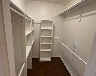 630 W Canty Street - Photo Thumbnail 10