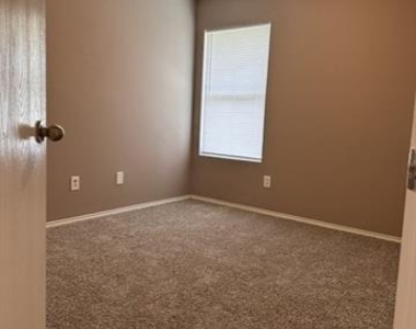 4021 Shawnee Trail - Photo Thumbnail 13
