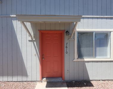 7610 N 61st Avenue - Photo Thumbnail 20