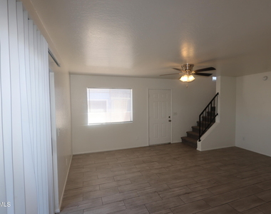 7610 N 61st Avenue - Photo Thumbnail 18