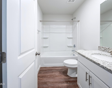11094 W Arvada Drive - Photo Thumbnail 8