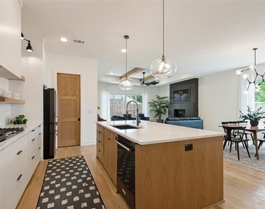 5101 Roberts Road - Photo Thumbnail 7