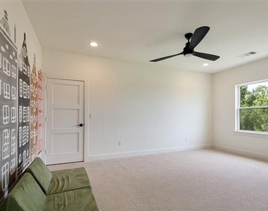 5101 Roberts Road - Photo Thumbnail 9