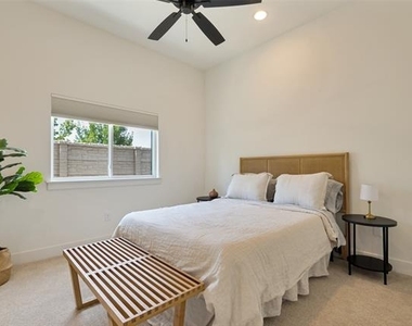 5101 Roberts Road - Photo Thumbnail 11