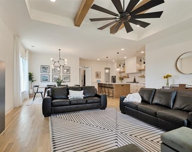 5101 Roberts Road - Photo Thumbnail 2