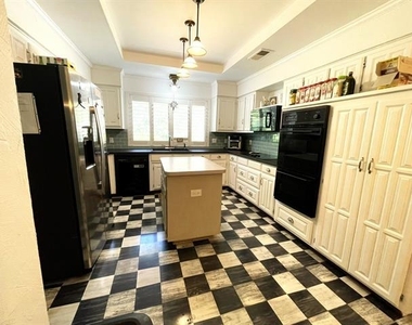 6614 Winding Rose Trail - Photo Thumbnail 5
