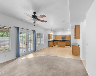 15623 W Ocotillo Lane - Photo Thumbnail 11