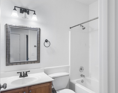 15623 W Ocotillo Lane - Photo Thumbnail 18