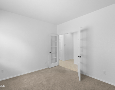 15623 W Ocotillo Lane - Photo Thumbnail 13