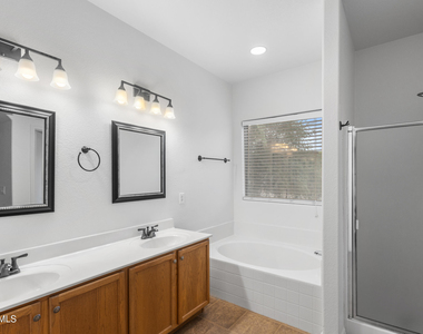 15623 W Ocotillo Lane - Photo Thumbnail 16