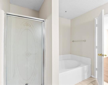 3104 Westview Drive - Photo Thumbnail 14