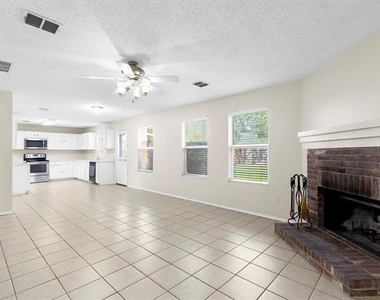 3104 Westview Drive - Photo Thumbnail 7