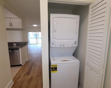 78 Simonton Circle - Photo Thumbnail 9