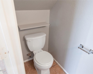 410 E 9th Avenue - Photo Thumbnail 8