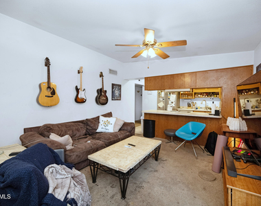 2606 S Jentilly Lane - Photo Thumbnail 2
