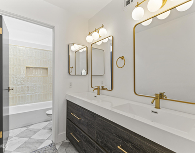 10055 E Mountainview Lake Drive - Photo Thumbnail 19