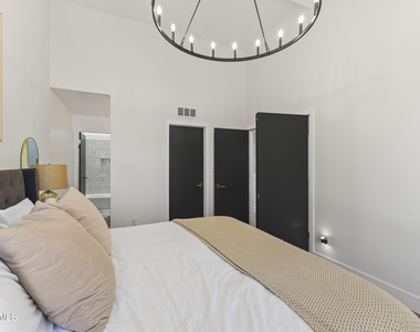 10055 E Mountainview Lake Drive - Photo Thumbnail 17