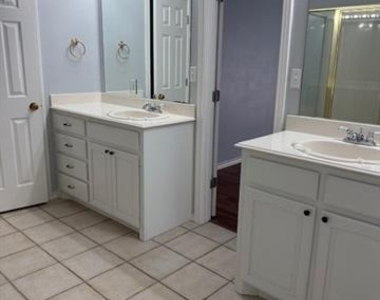 9703 Argyle Court - Photo Thumbnail 20