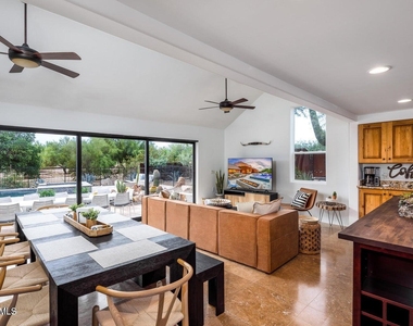 30020 N 63rd Street - Photo Thumbnail 6