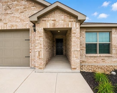 104 Bovine Drive - Photo Thumbnail 3