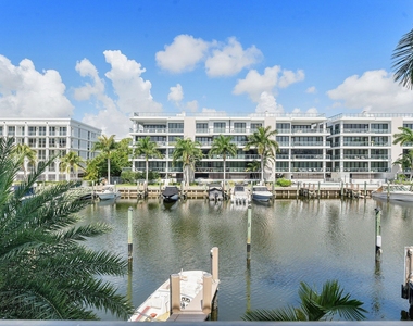 57 Isle Of Venice Drive - Photo Thumbnail 3