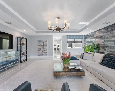 57 Isle Of Venice Drive - Photo Thumbnail 28