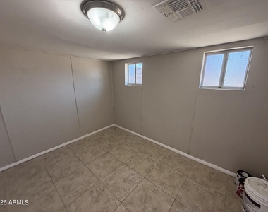 5318 W Windsor Avenue - Photo Thumbnail 12