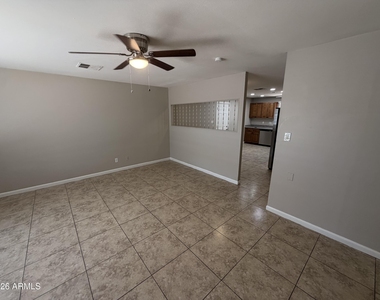 5318 W Windsor Avenue - Photo Thumbnail 2