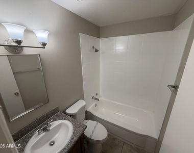 5318 W Windsor Avenue - Photo Thumbnail 10