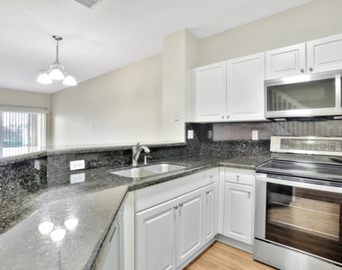 6527 Catalina Lane - Photo Thumbnail 7
