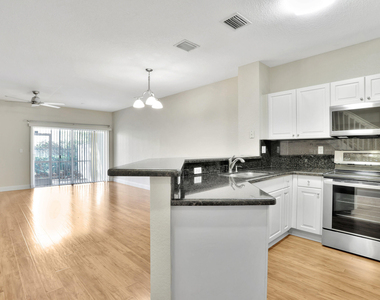 6527 Catalina Lane - Photo Thumbnail 5