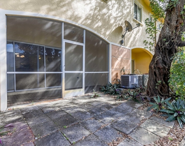 6527 Catalina Lane - Photo Thumbnail 2