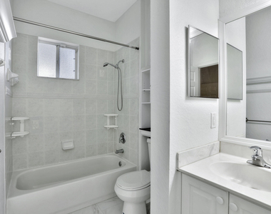 6527 Catalina Lane - Photo Thumbnail 30