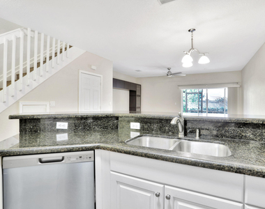 6527 Catalina Lane - Photo Thumbnail 8