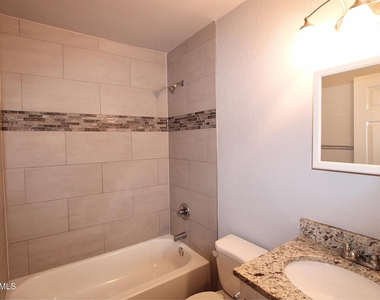 550 W 9th Street - Photo Thumbnail 8
